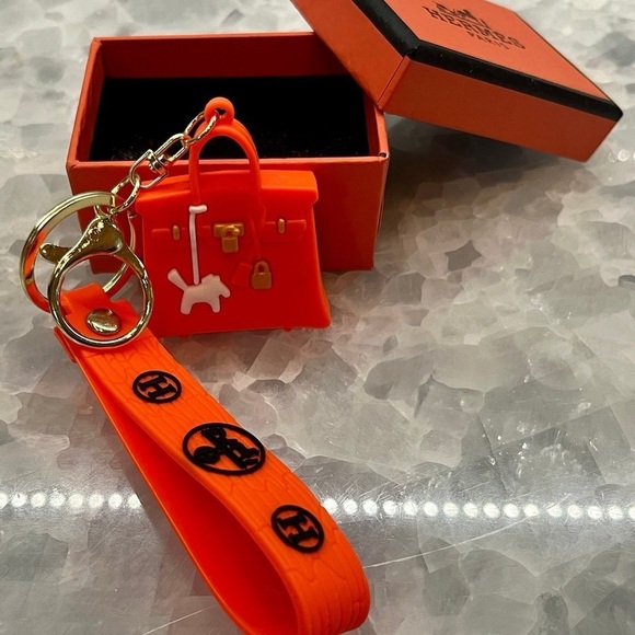 Mini 3D Decorative Fashion Handbag Bagcharm/Keychain with box! - Picture 3 of 8